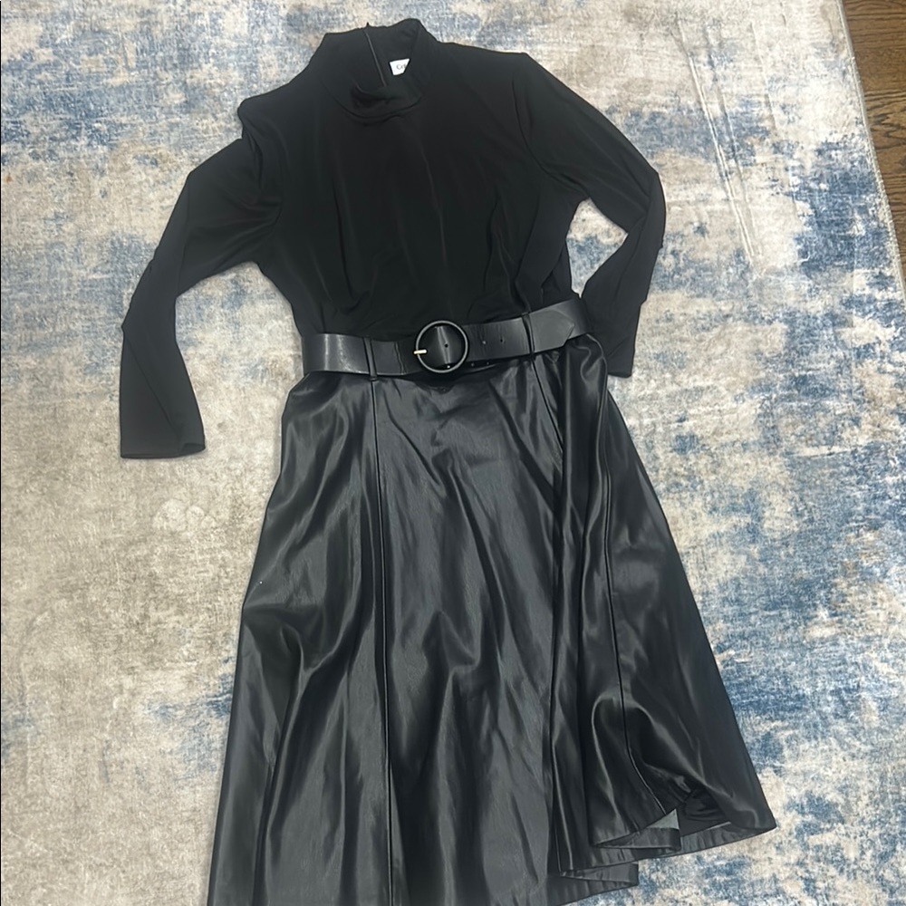 Calvin Klein Elegant Black Dress with Belt